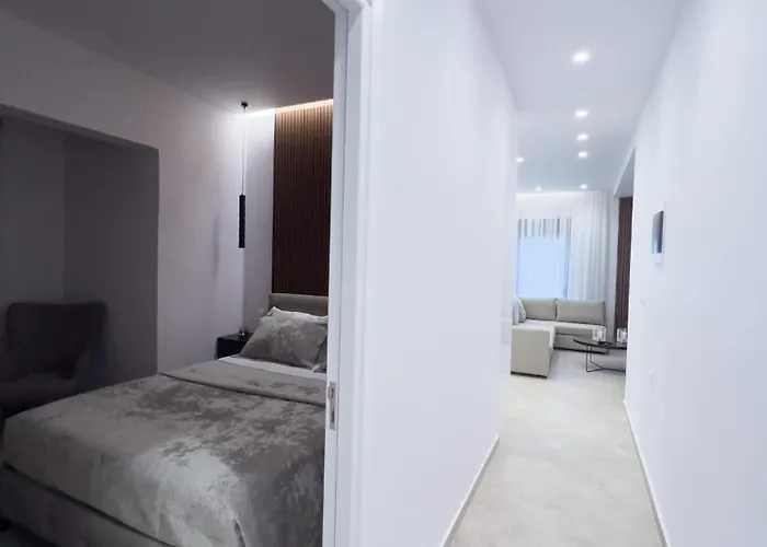 Aleni 2 * Rhodes City