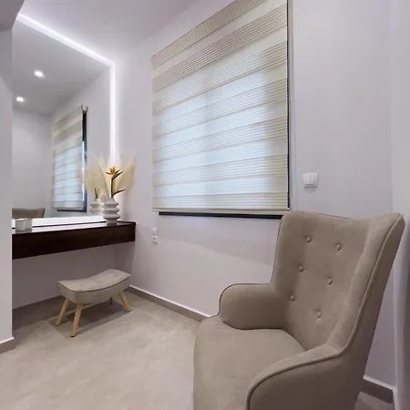 Aleni 2 * Rhodes City